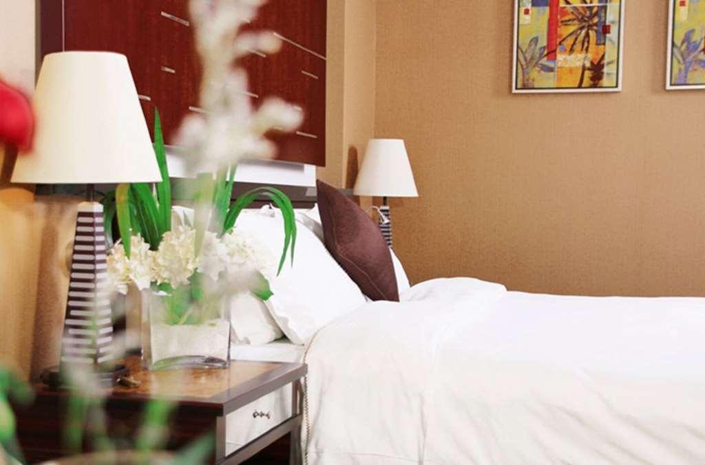 Grand Oriental Hotel Tungkuan Szoba fotó