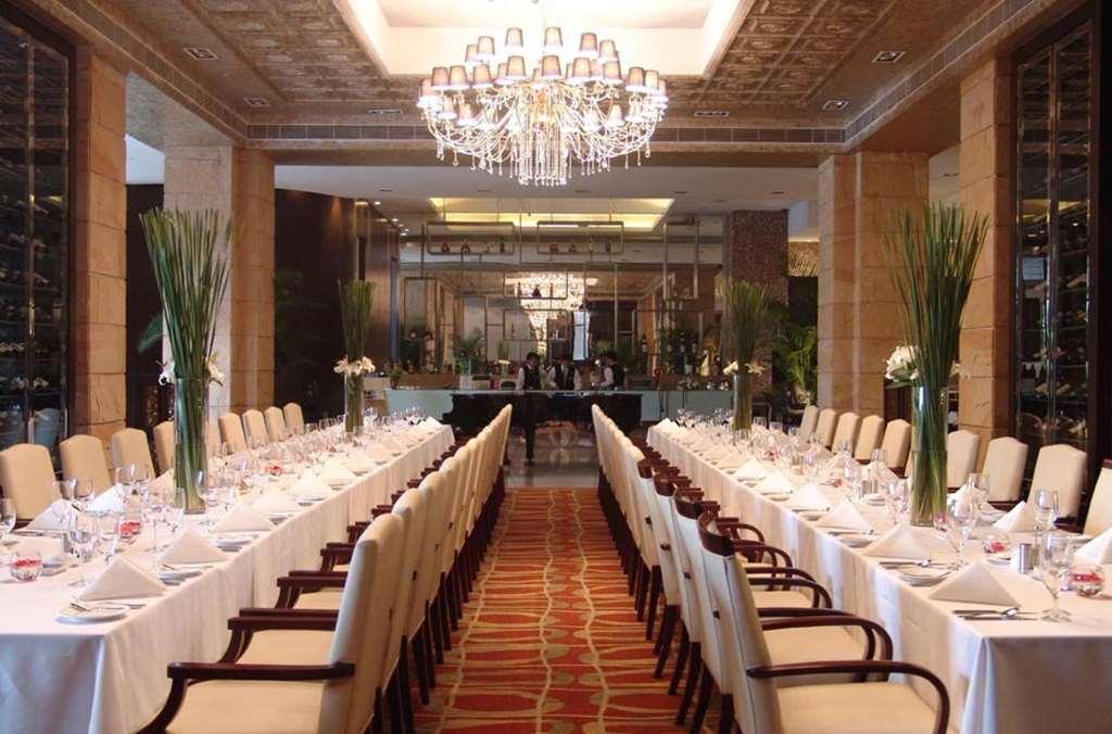 Grand Oriental Hotel Tungkuan Étterem fotó