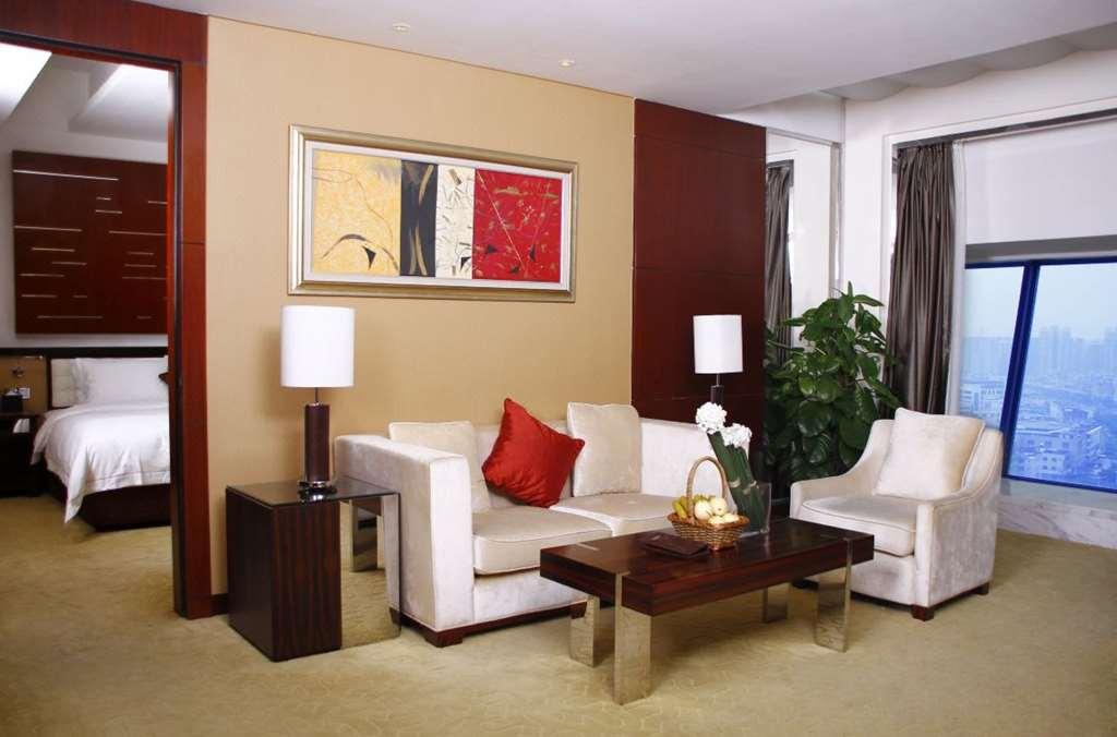 Grand Oriental Hotel Tungkuan Szoba fotó